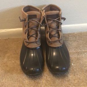 Sperry snow boots